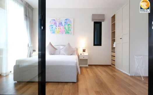 The title Halo 1 – 1BR